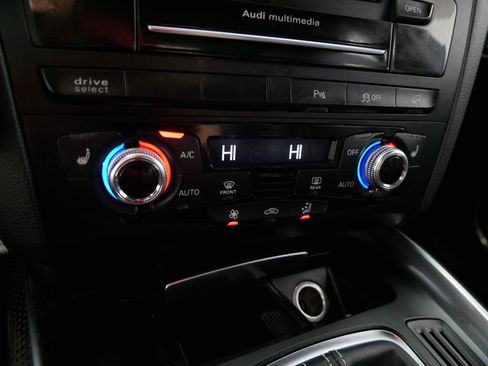 Used 2015 Audi SQ5 Premium Plus AWD/4WD image 23
