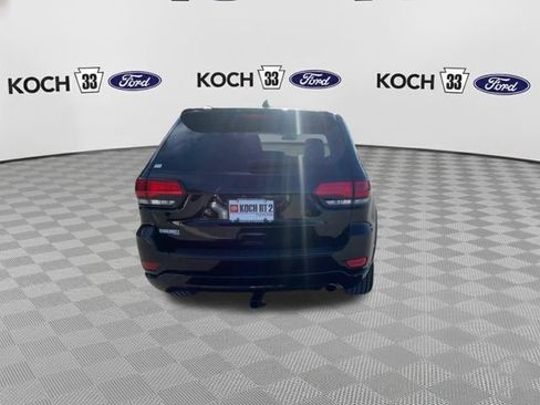 Used 2021 Jeep Grand Cherokee Laredo X image 21