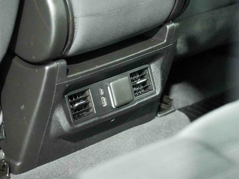 Used 2023 Chevrolet Silverado 1500 LT image 22