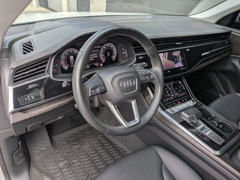 Used 2022 Audi Q8 Prestige AWD/4WD image 11