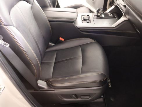 Used 2025 MAZDA CX-90 3.3 Turbo w/ Premium Sport Pkg image 14