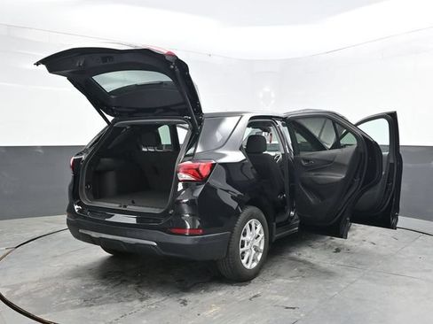 Used 2023 Chevrolet Equinox LT AWD/4WD image 38