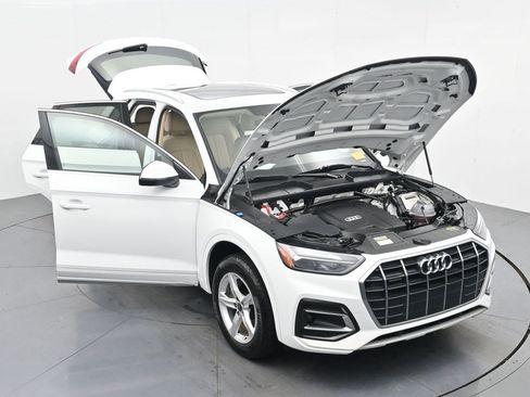 Used 2023 Audi Q5 2.0T Premium w/ Convenience Package AWD/4WD image 34