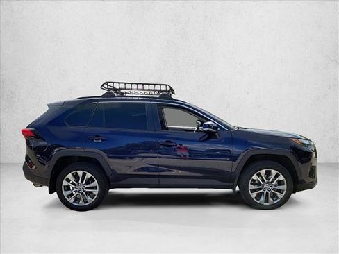 Used 2023 Toyota RAV4 XLE Premium FWD image 4