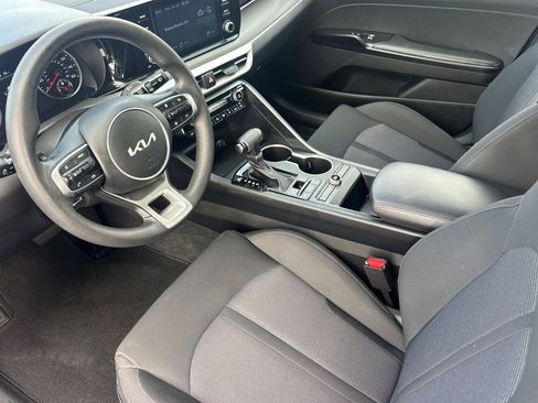 Used 2022 Kia K5 LX FWD image 10