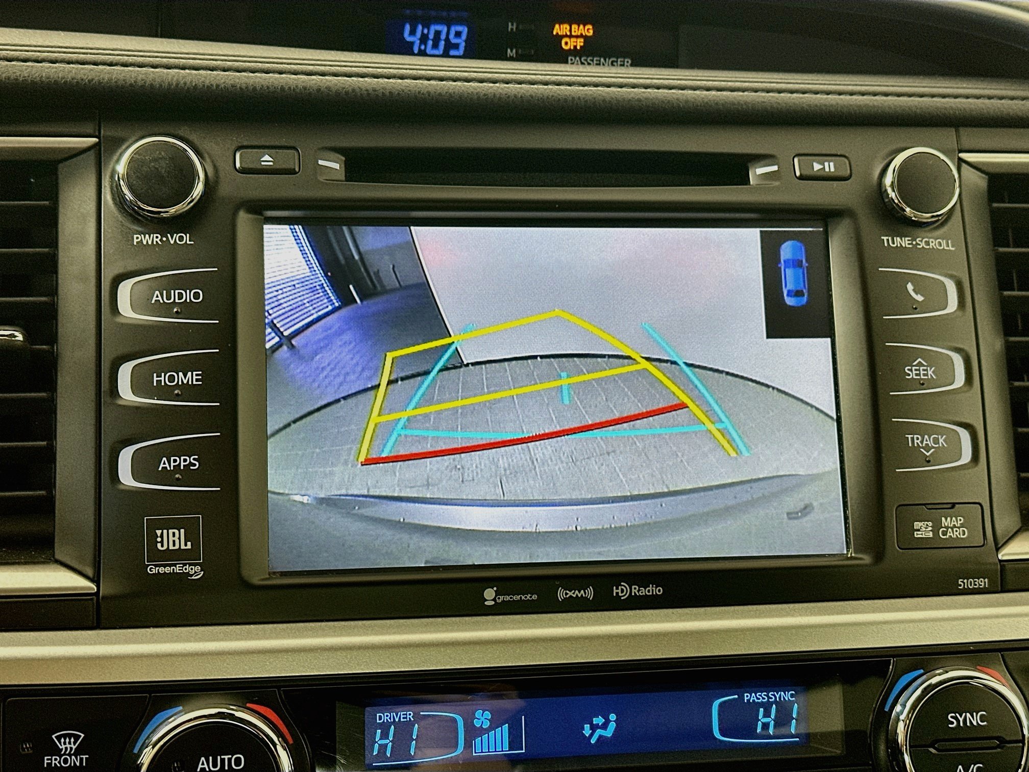 Used 2019 Toyota Highlander Limited w/ Carpet Mat Package (TMS) AWD/4WD image 14