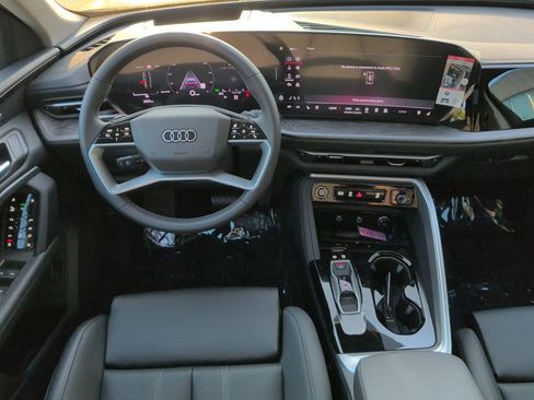 New 2025 Audi Q5 Premium Plus image 12