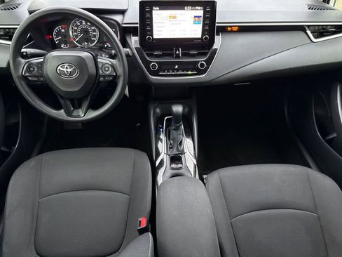 Used 2021 Toyota Corolla LE FWD image 11