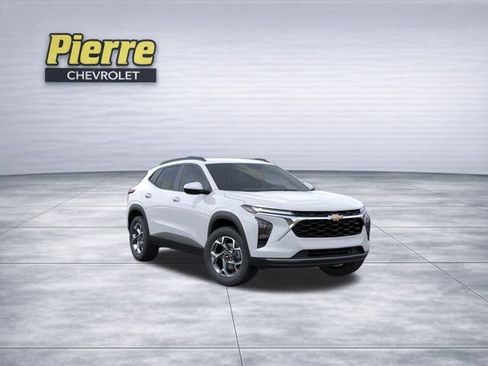 New 2026 Chevrolet Trax LT w/ LT Convenience Package FWD image 1