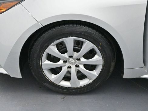 Used 2023 Toyota Corolla LE FWD image 27