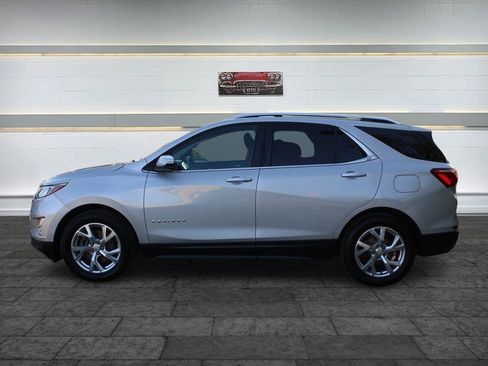 Used 2018 Chevrolet Equinox LT FWD image 4