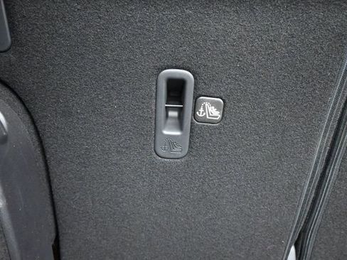 Used 2023 Nissan Kicks SR w/ SR Premium Package image 38