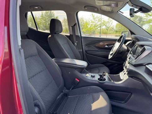 Used 2020 GMC Terrain SLE w/ Driver Convenience Package AWD/4WD image 14