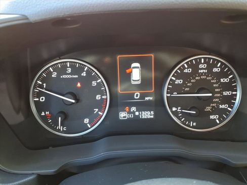 Certified 2025 Subaru Forester Premium image 18