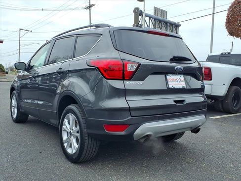 Used 2019 Ford Escape SEL image 21