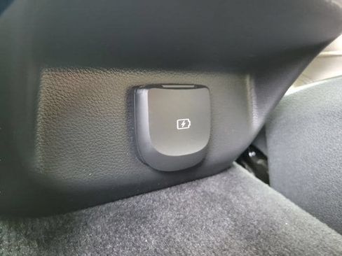Used 2023 Genesis GV70 2.5T w/ Select Package AWD/4WD image 20