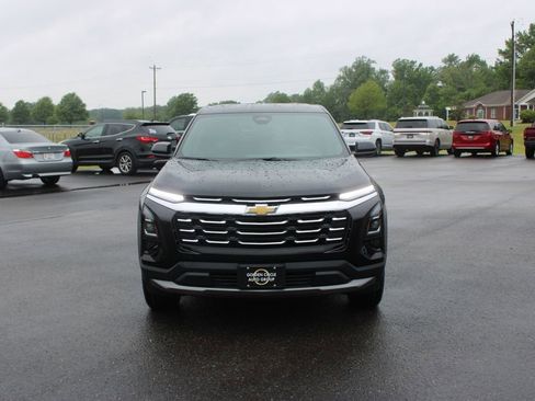 New 2026 Chevrolet Equinox LT FWD image 3