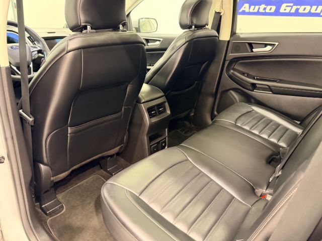 Used 2016 Ford Edge SEL w/ Equipment Group 201A AWD/4WD image 30