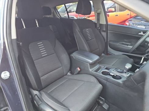 Used 2018 Kia Sportage LX AWD/4WD image 6