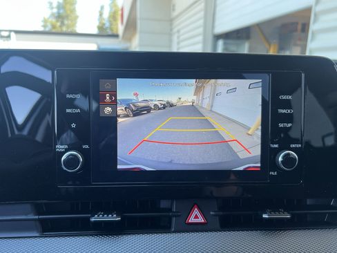 New 2025 Kia Sportage LX image 19