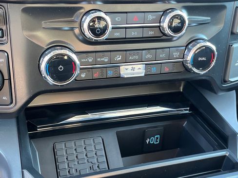 New 2026 Ford F350 Lariat w/ Lariat Ultimate Package image 13