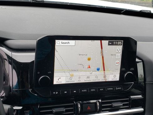 Certified 2025 Nissan Pathfinder SL w/ SL Premium Package image 37