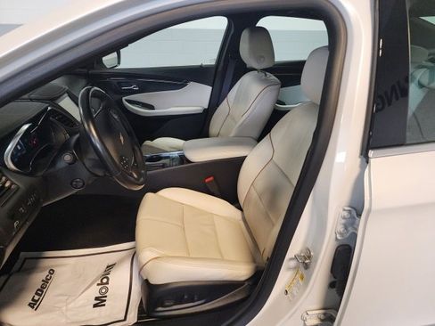 Used 2017 Chevrolet Impala Premier w/ Enhanced Convenience Package image 7