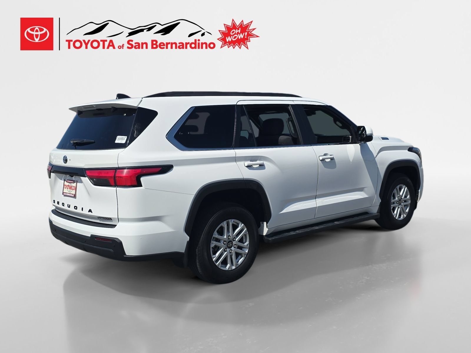 Certified 2025 Toyota Sequoia SR5 AWD/4WD image 5