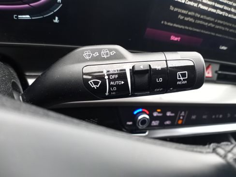 Used 2023 Kia Sportage EX image 15