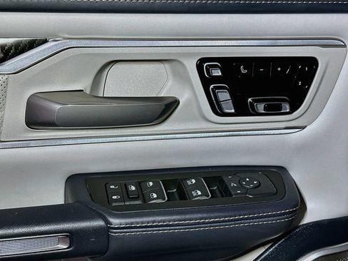 Certified 2025 RAM 1500 Tungsten AWD/4WD image 15