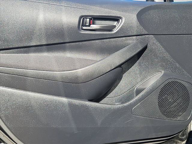 Used 2025 Toyota Corolla LE FWD image 10