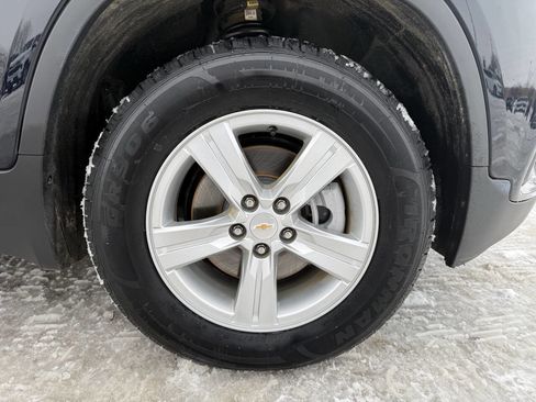 Used 2021 Chevrolet Trax LT w/ LT Convenience Package image 10