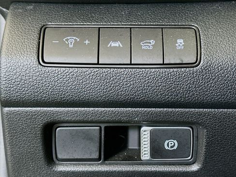 Used 2022 Hyundai Santa Fe SEL w/ Convenience Package FWD image 17