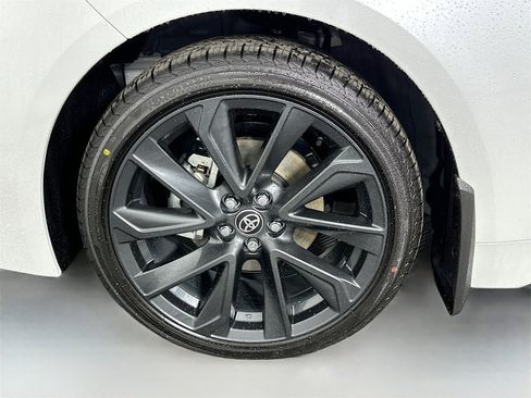 Used 2026 Toyota Corolla SE image 29