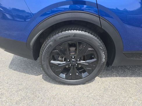 Used 2025 Kia Sportage X-Line w/ Premium Package AWD/4WD image 2