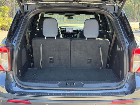 Certified 2023 Ford Explorer ST-Line w/ Class IV Trailer Tow Package image 15