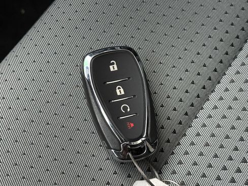Used 2025 Chevrolet Trax LT FWD image 22
