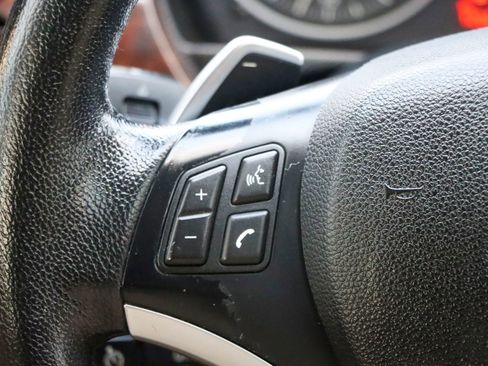 Used 2011 BMW 335i xDrive Sedan image 28