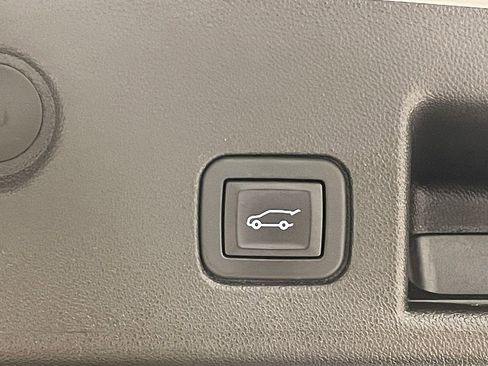 Used 2024 Chevrolet Equinox LT image 12