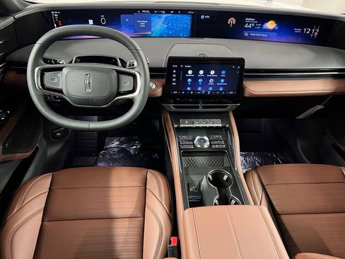 New 2026 Lincoln Nautilus Reserve w/ Jet Appearance Package image 8