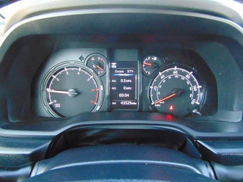 Used 2024 Toyota 4Runner SR5 Premium AWD/4WD image 16