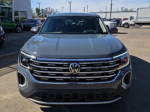 New 2026 Volkswagen Atlas SEL image 2