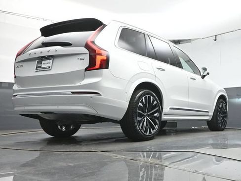 Used 2026 Volvo XC90 T8 Ultra w/ Protection Package Premier AWD/4WD image 39