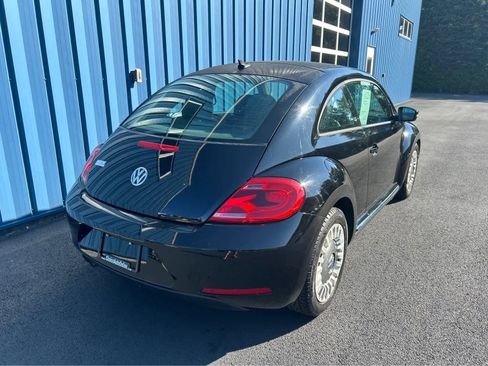 Used 2014 Volkswagen Beetle 2.5 image 4