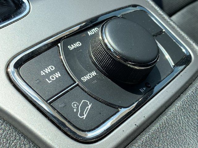 Used 2021 Jeep Grand Cherokee Limited w/ Quick Order Package 28K 80th AWD/4WD image 28