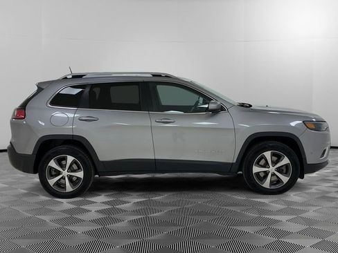 Used 2019 Jeep Cherokee Limited w/ Luxury Group AWD/4WD image 6