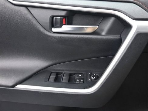 Used 2020 Toyota RAV4 TRD Off-Road image 26