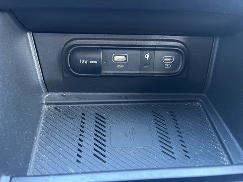 Certified 2024 Kia Sportage EX image 22