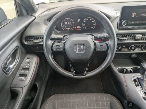 Used 2023 Honda HR-V Sport image 32
