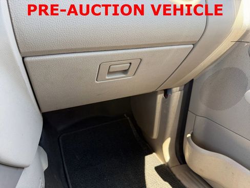 Used 2007 Ford Explorer Sport Trac XLT AWD/4WD image 25